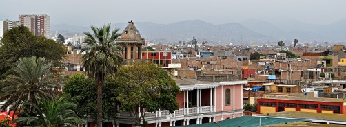 Grüne Oase zwischen Staub und Abgasen - Lima